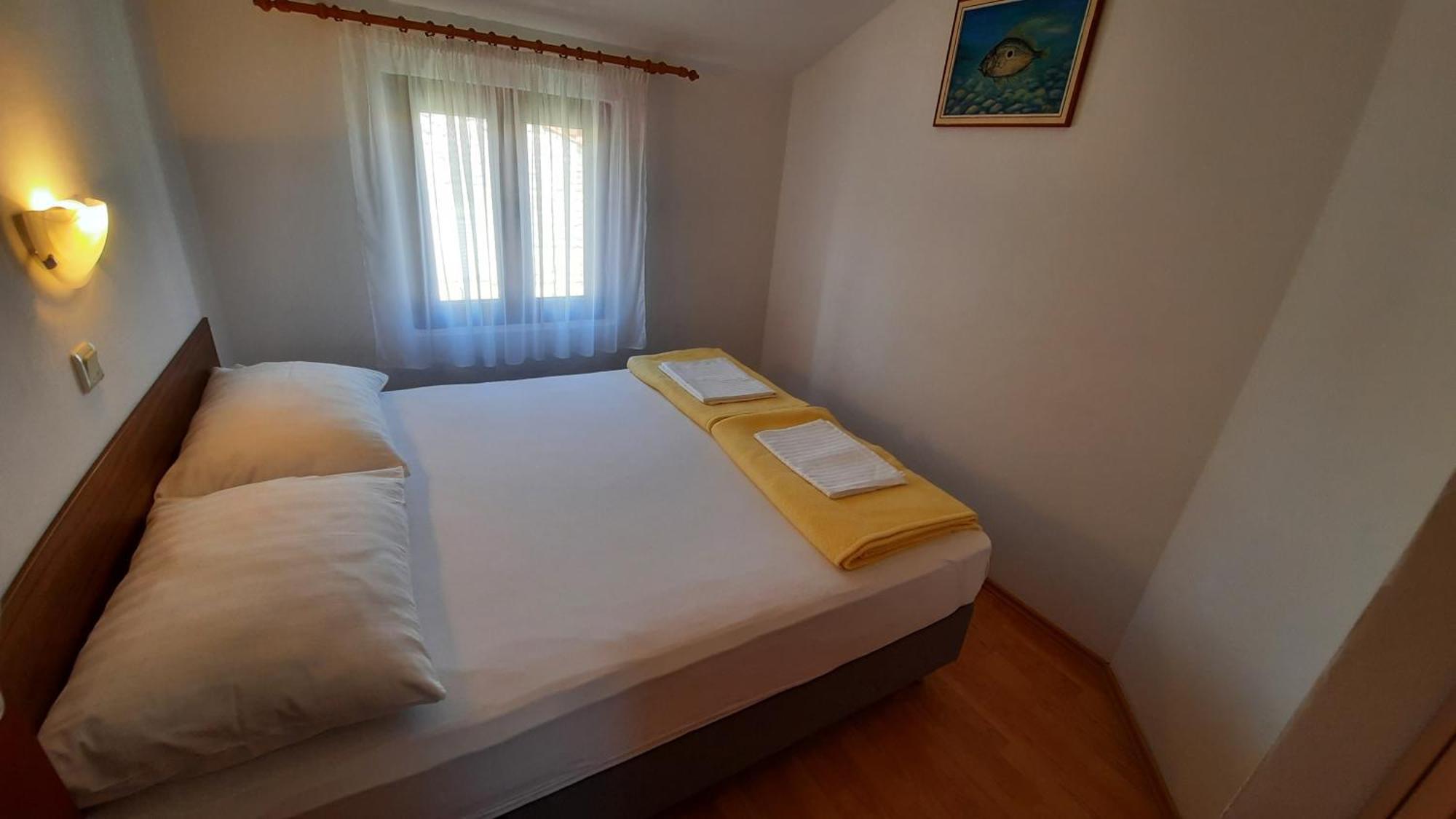 Apartment Pulic Rab Town Exterior foto