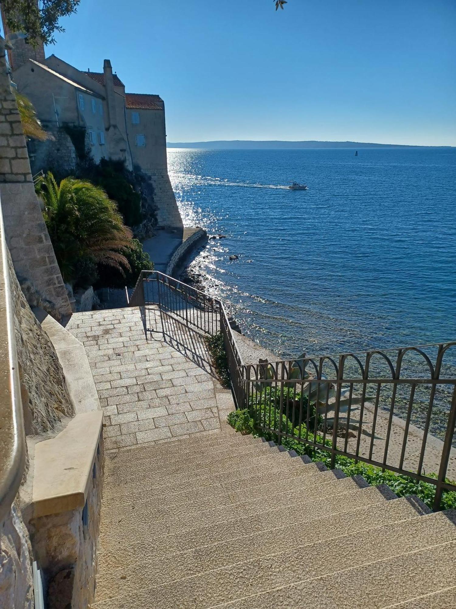 Apartment Pulic Rab Town Exterior foto