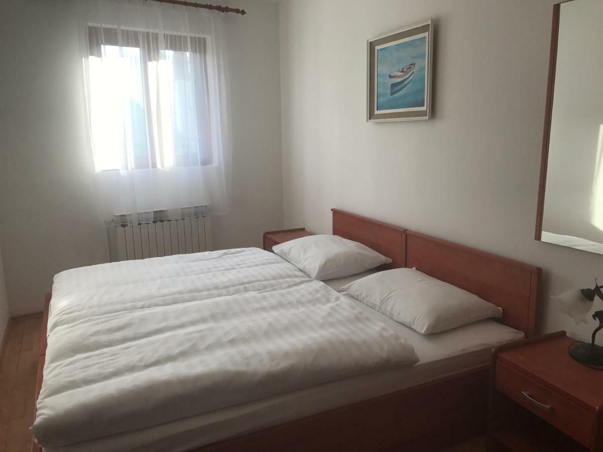 Apartment Pulic Rab Town Exterior foto