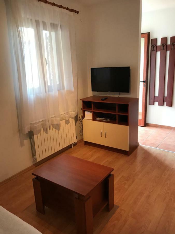 Apartment Pulic Rab Town Exterior foto