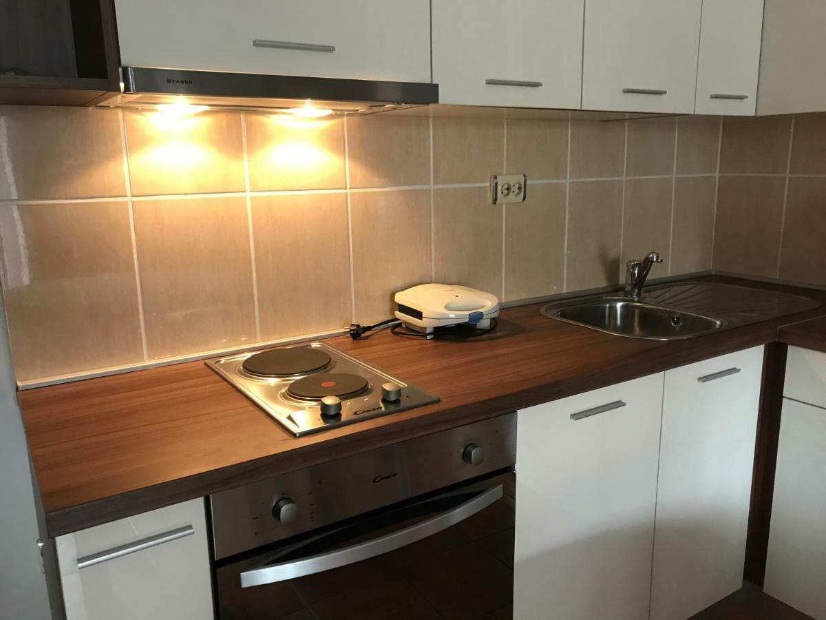 Apartment Pulic Rab Town Exterior foto